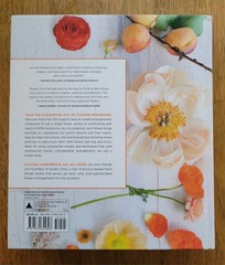 The Flower Recipe Book: 100 Magical, Sculptural, Seasonal Arrangements