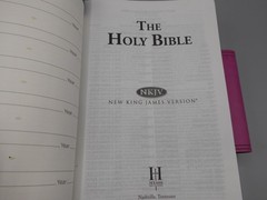 NKJV Ultrathin Reference Bible, Brown/Pink LeatherTouch with Magnetic Flap