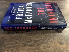 Intruder by Freida McFadden (2025, Hardcover) 1st Edition