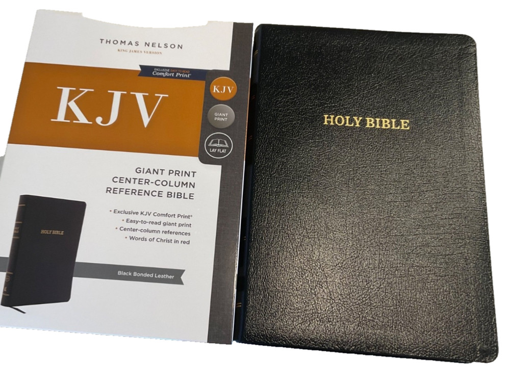 KJV Comfort Print Reference Giant Print Bible in Black Bonded Leather