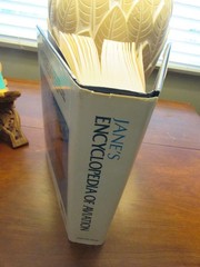Vintage Aviation Coffee Table Book JANE’S ENCYCLOPEDIA OF AVIATION 960 Pages