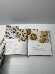 100 Cookies: the Baking Book for Every Kitchen with Classic Cookies Novel Treats