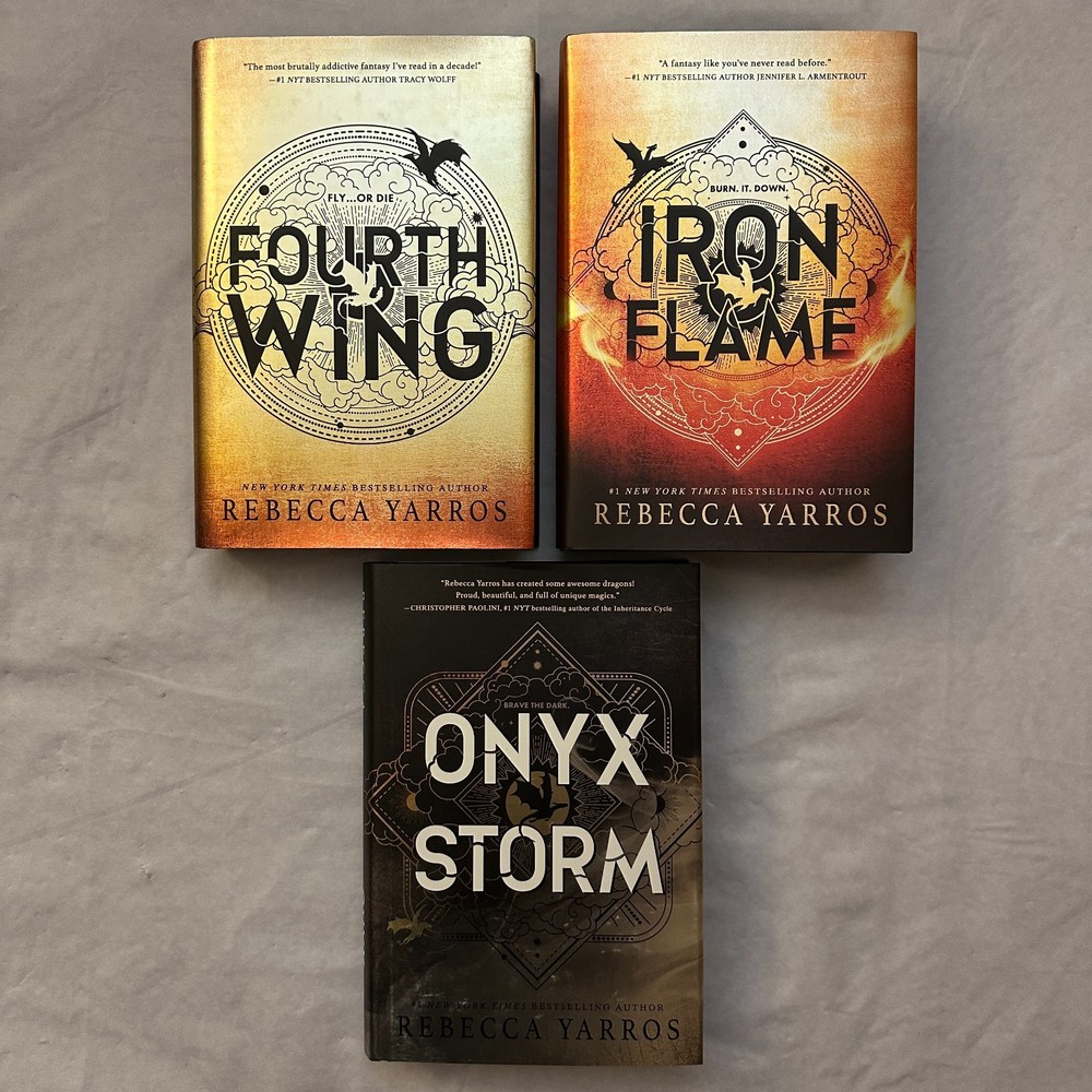 3 The Empyrean Series Books by Rebecca Yarros / Fourth Wing, Iron Flame, Onyx
