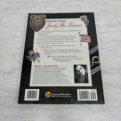 Vintage Jewelry: A Price and Identification Guide, 1920-1940s by Leigh Leshner