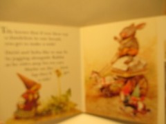 children’s board book GNOME PLAYTIME by RIEN POORTVLIET 1997 Kabouter Netherland