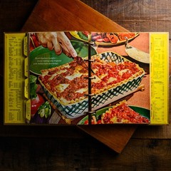 VTG 1965 Better Homes & Gardens New Cook Book Gold Souvenir Binder Edition EXC