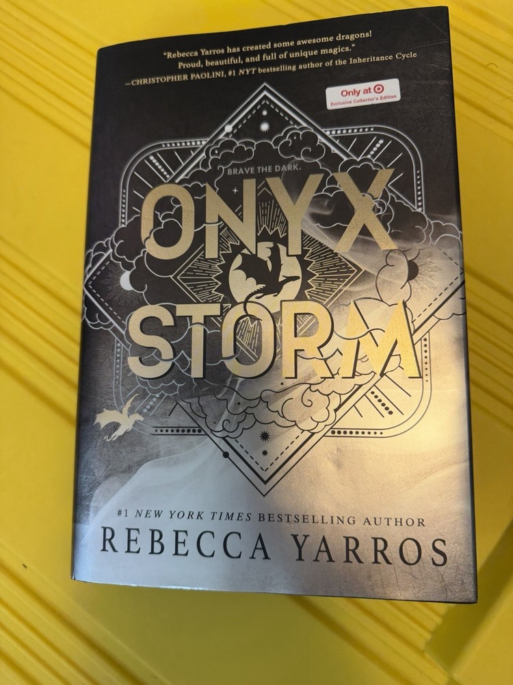 Onyx Storm Target Exclusive Collector’s Edition by Rebecca Yarros Damaged