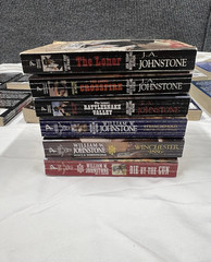 William W. Johnstone Western Paperback Books Multiple Titles Reading Lot Of 20