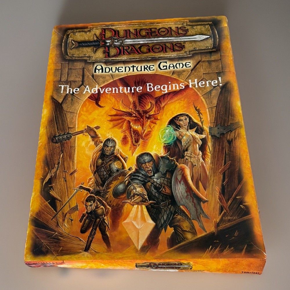 Dungeons and Dragons Adventure Game Box „The Adventure Begins Here.”