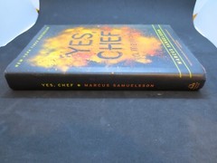 Yes, Chef : A Memoir by Veronica Chambers & Marcus Samuelsson – 2012 HC w/ DJ