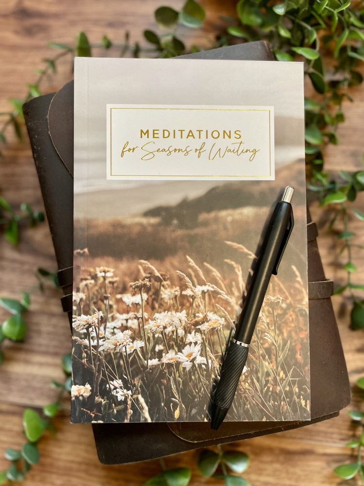 The Daily Grace Co. Meditations for Seasons of Waiting (New)