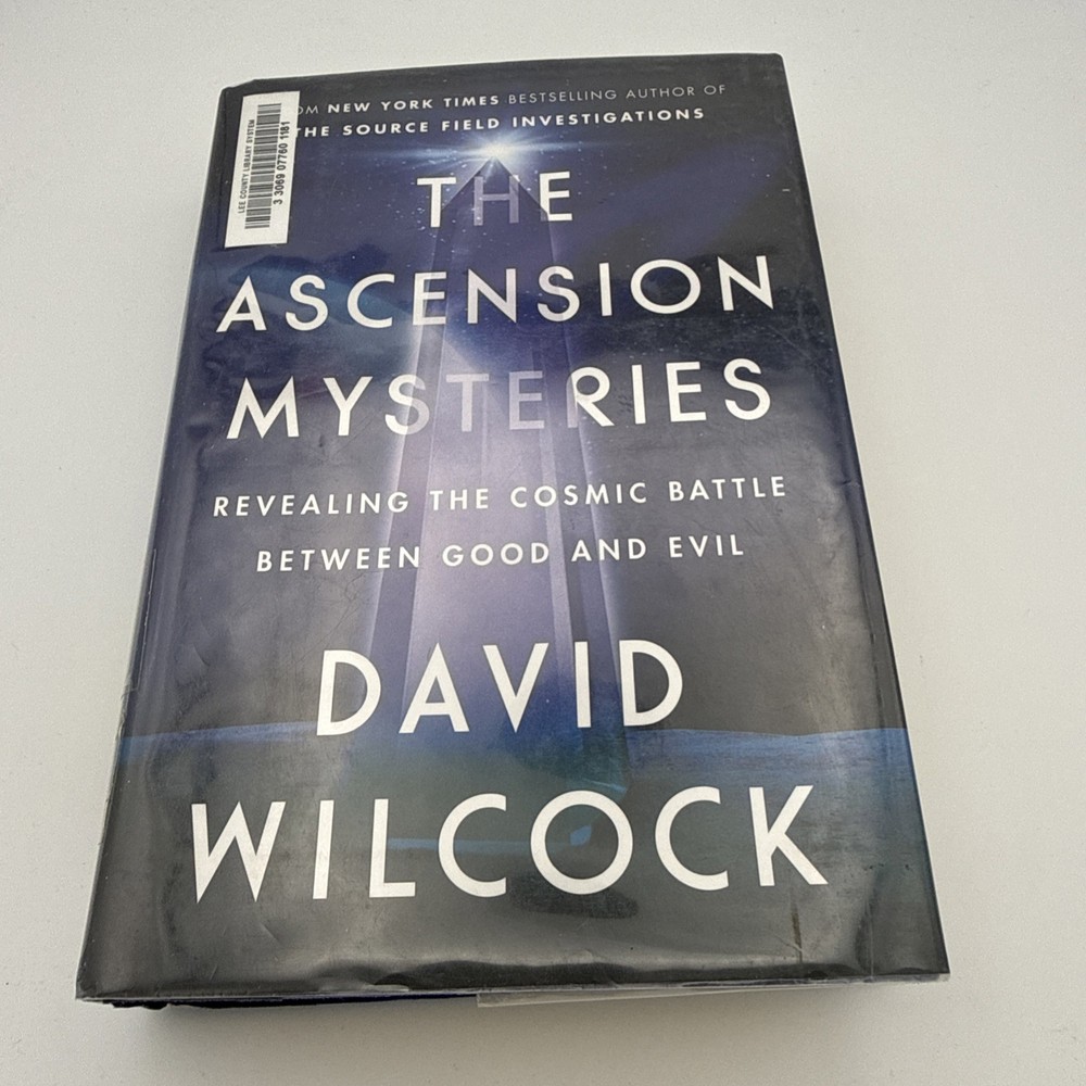 Ascension Mysteries : Revealing the Cosmic Battle Between Good and Evil by David