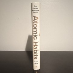 Atomic Habits by James Clear Hardcover w/ Dust Jacket, Avery Self-Help