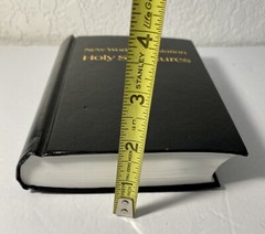 New World Translation of Holy Scriptures 1984 Watchtower Bible & Tract Society