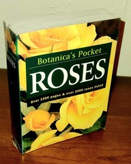 New! Sealed! BOTANICAS POCKET ROSES (Botanicas Pockets) Paperback By Susan Page