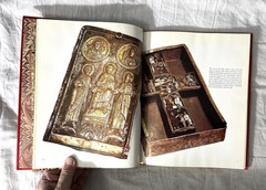 Treasures of the World Stonehenge Press, 12 Volumes, Fine Binding Rare