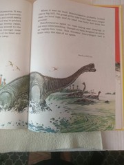 Dinosaurs Giants of the Past by Eileen Daly HC 1976 A Golden Book 12.5 x 9.5 inc