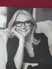 The High 5 Habit By Mel Robbins take control of your life with one simple habit