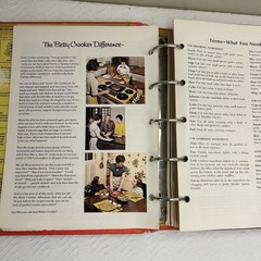 Betty Crocker’s Cookbook 1974 Vintage 23rd Printing with 5 Ring Binder