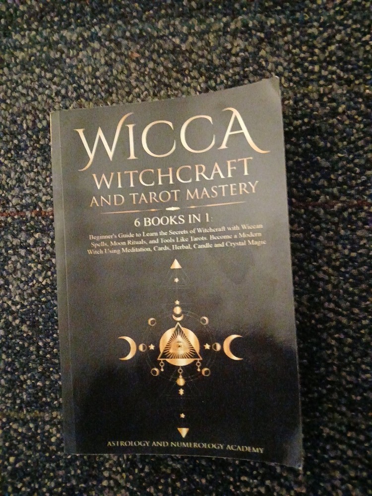 Wicca Witchcraft and Tarot Mastery 6 Books in 1 PB 2021, 532 pages Magic spells
