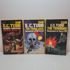 E.C. Tubb Lot of 18 Vtg Sci-FI Paperback books all Dumarest of Terra Series DAW
