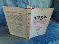 YOGA SCIENCE OF THE SELF By Marcia Moore + Mark Douglas 1st Ed HCDJ
