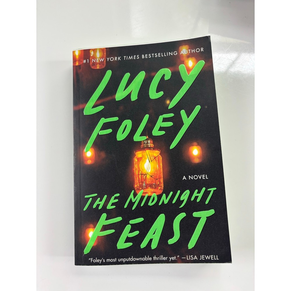 Paperback Book The Midnight Feast Lucy Foley Sprayed Edge Green