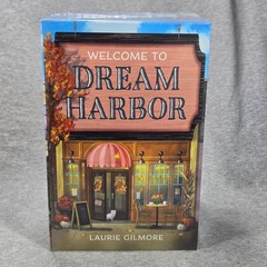 *NEW* DREAM HARBOR BOX SET: A Cozy Escape in Every Book by Laurie Gilmore 2025