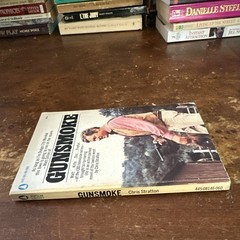 Gunsmoke Chris Stratton 1970 PB Popular Library TV Tie-In Ships Immediately Mint