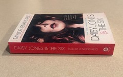 Daisy Jones and the Six by Taylor Jenkins Reid Paperback Like New