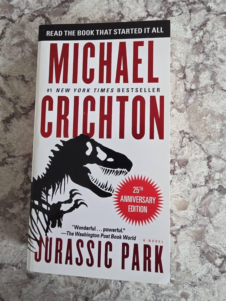 Jurassic Park : A Novel by Michael Crichton (2012, Mass Market)