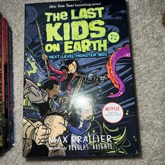 The Last Kids on Earth 2 Box Sets #1-6 plus June’s wild flight