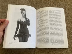 Fashion, Desire & Anxiety – Arnold – Art Book 20th Century History Gender 2001