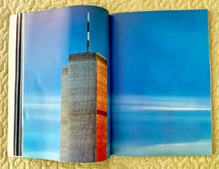 New York in Photographs by Reinhart Wolf 2002, trade paperback, 76 pages, NYC