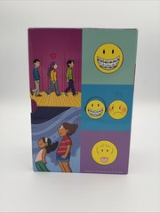 Raina Telgemeier Collection Box Set (Smile, Drama, Sisters, Ghosts, Guts)