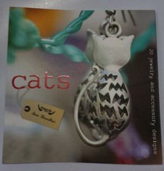 Cats: 20 Jewelry and Accessory Designs (Paperback or Softback)!
