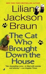 The Cat Who Brought Down the House – Mass Market Paperback – VERY GOOD