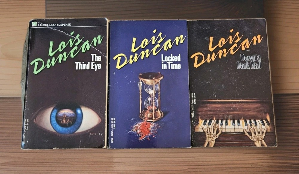 1990s. Lot 3 Gothic Horror PBs By Lois Duncan THIRD EYE DARK HALL LOCKED IN TIME