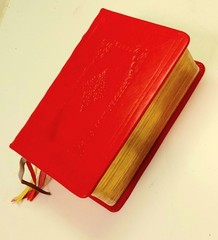 ANTIQUE CATHOLIC LATIN ENGLISH MISSAL; FINE BINDING; TLM BRIGHT GILT; CA.. 1960