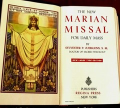 ANTIQUE CATHOLIC LATIN ENGLISH MISSAL; FINE BINDING; TLM BRIGHT GILT; CA.. 1962