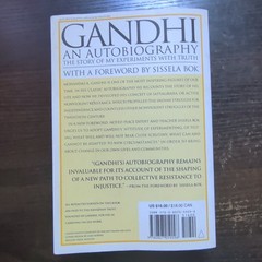 Mohandas K. Gandhi An Autobiography: My Experiments with Truth Trade PB Beacon