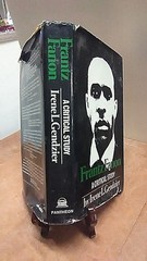 Frantz Fanon a critical study by Irene L gendzier (S16-2-B201)