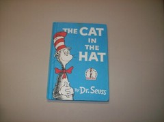 BOOKS: The Cat In The Hat HC Dr. Seuss 1957 61 Pages