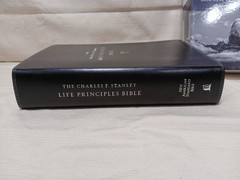 NASB Charles F. Stanley Life Principles Bible 2nd Edition Leathersoft with Box