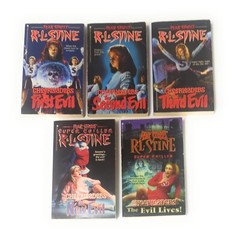 FEAR STREET Books BUILD A BOOK LOT Original Saga Chillers CHOOSE TITLES RL Stine