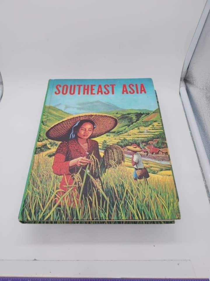 Southeast Asia Hardcover 1963 byWilliam Withington & Margaret Fisher. Hardcover