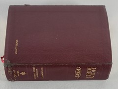 Holy Bible New King James Version Compact Bonded Leather Acceptable Condition