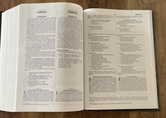 La Biblia – The Bible Hard Cover – Con Deuterocanonicos / With Deuter Acceptable