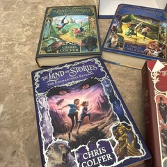 The Land of Stories Complete Gift Set [Hardcover]