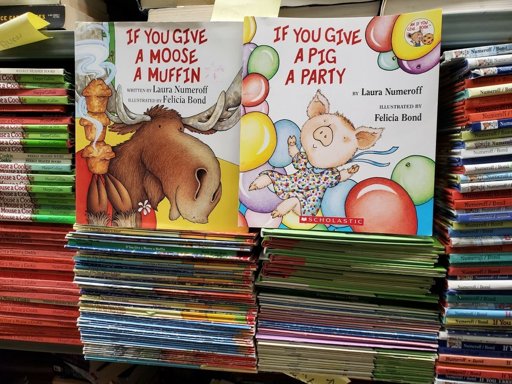 Lot of 8 If You Give a Mouse A Cookie Series Books by Laura Numeroff „RANDOM”